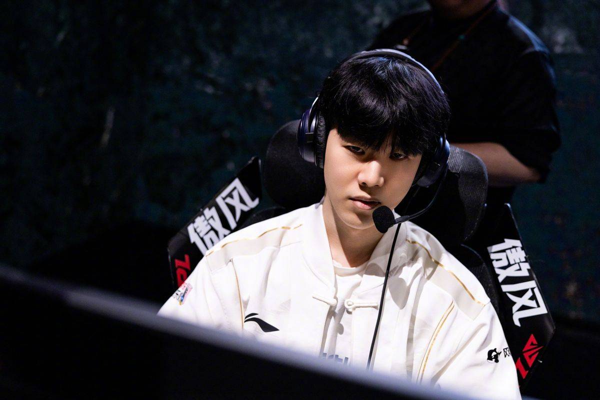 易游体育-包含TheShy连续十五场比赛得分超过大胜，篮网挑战极限！的词条