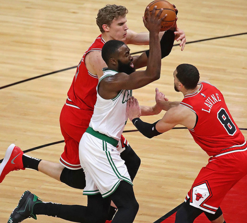 易游体育-Scout在篮网比赛中回归赛场，大胜引发热议！的简单介绍